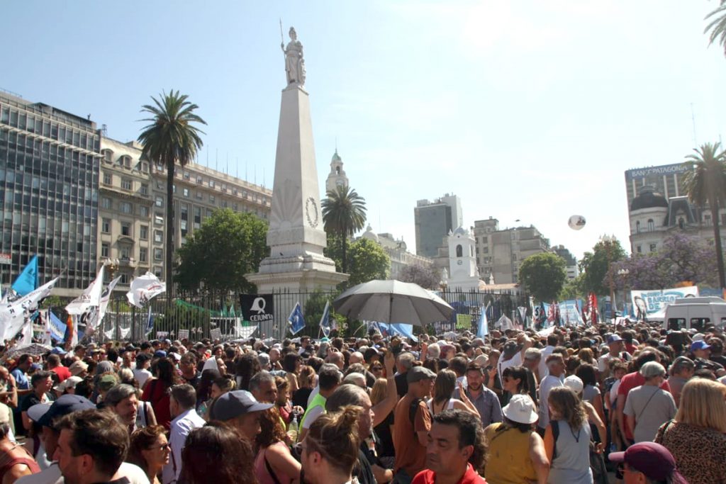 "Toda poesía es hostil al anarcocapitalismo", cuando la palabra se convierte en juicio poético 2 "Toda poesía es hostil al anarcocapitalismo", cuando la palabra se convierte en juicio poético