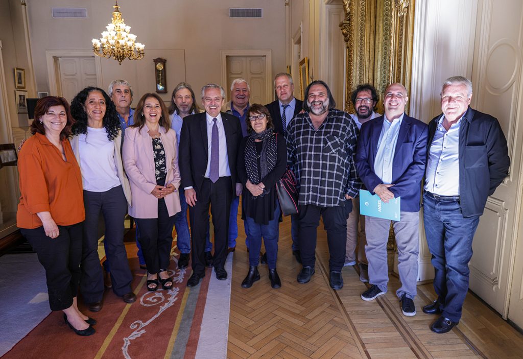 Fernández anunció la actualización trimestral de las jubilaciones docentes 1 Fernández anunció la actualización trimestral de las jubilaciones docentes