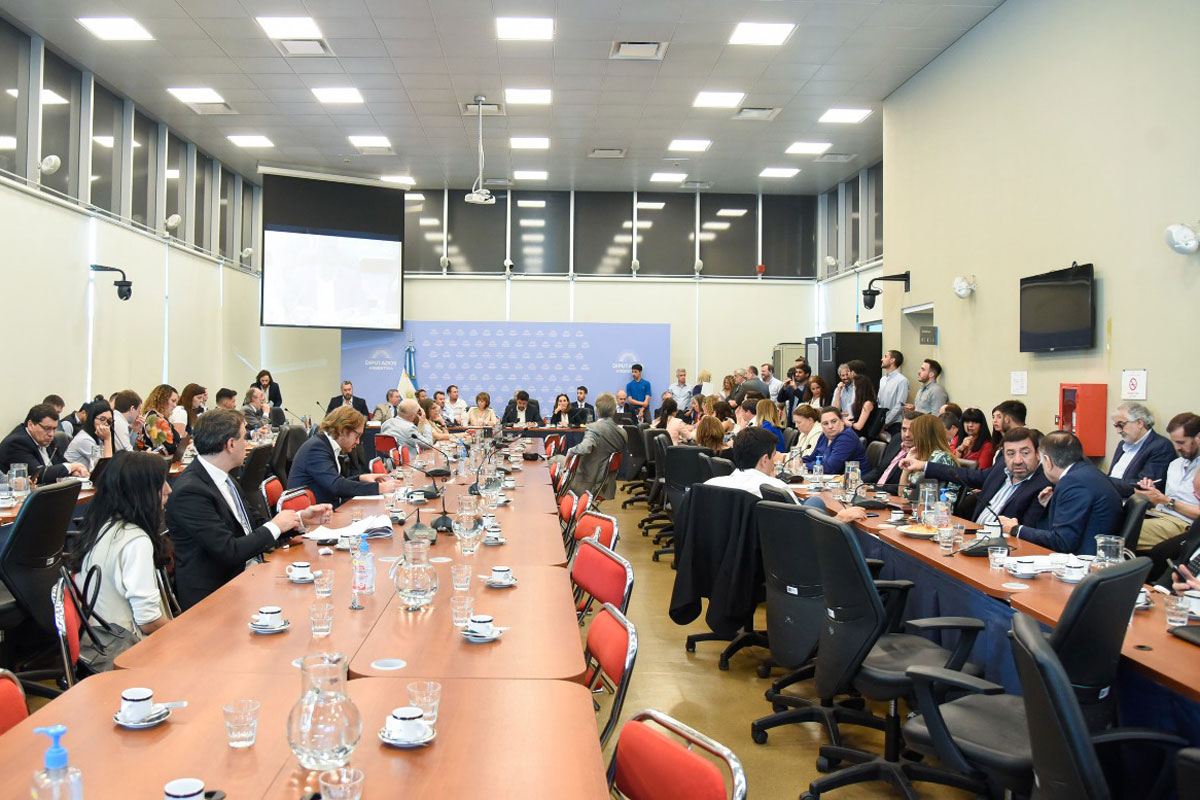 Diputados trabaja en la creación del Parque y Reserva Nacional Laguna El Palmar