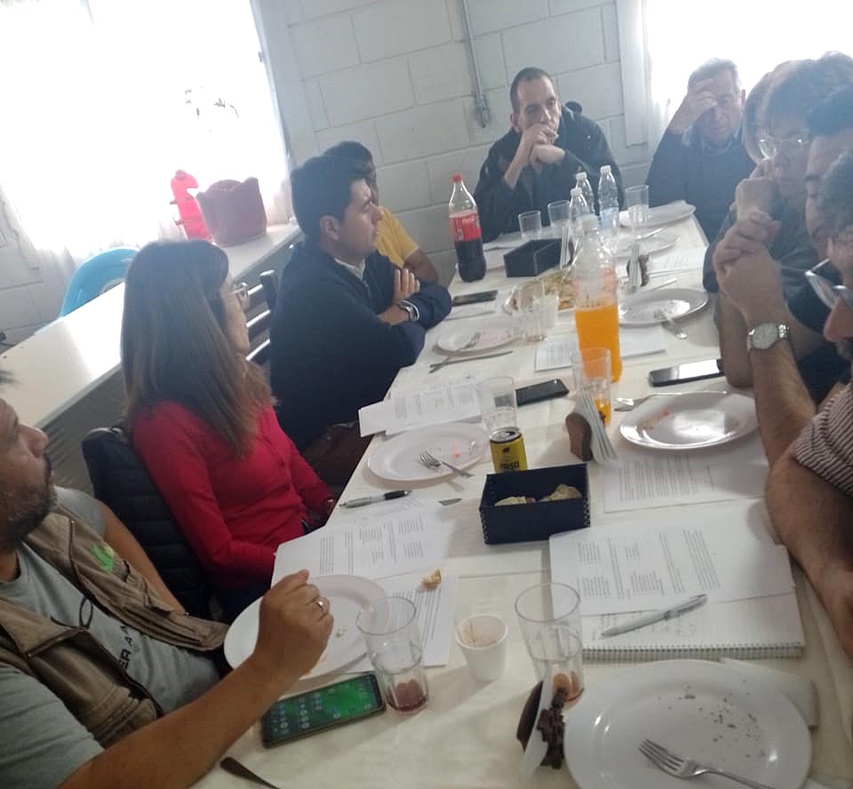 Presos reciben a expertos en cooperativismo y acuerdan crear una mutual 1 Presos reciben a expertos en cooperativismo y acuerdan crear una mutual