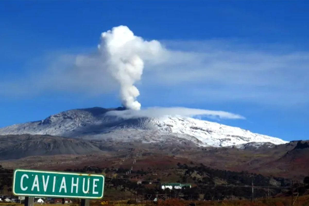 El volcán Copahue registró una actividad más intensa de lo normal