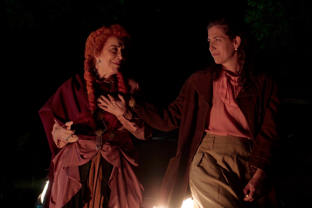 “El cadáver insepulto”: infierno grande, pueblo chico y un entierro imposible