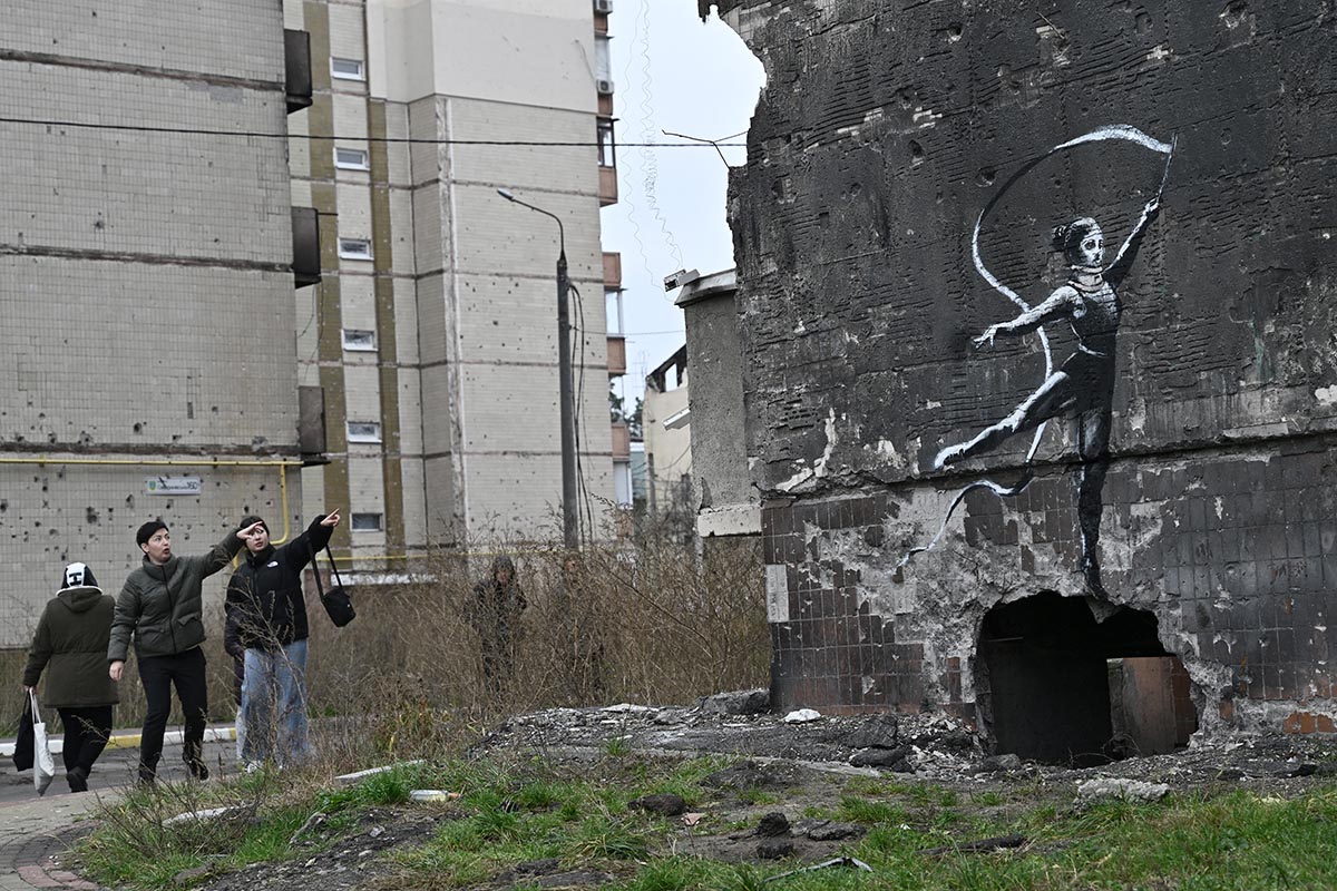 Banksy, el mítico representante del Street Art, se pronunció contra la guerra