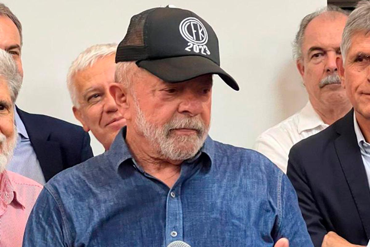 Lula: un hombre de fierro en la fiesta del pobre