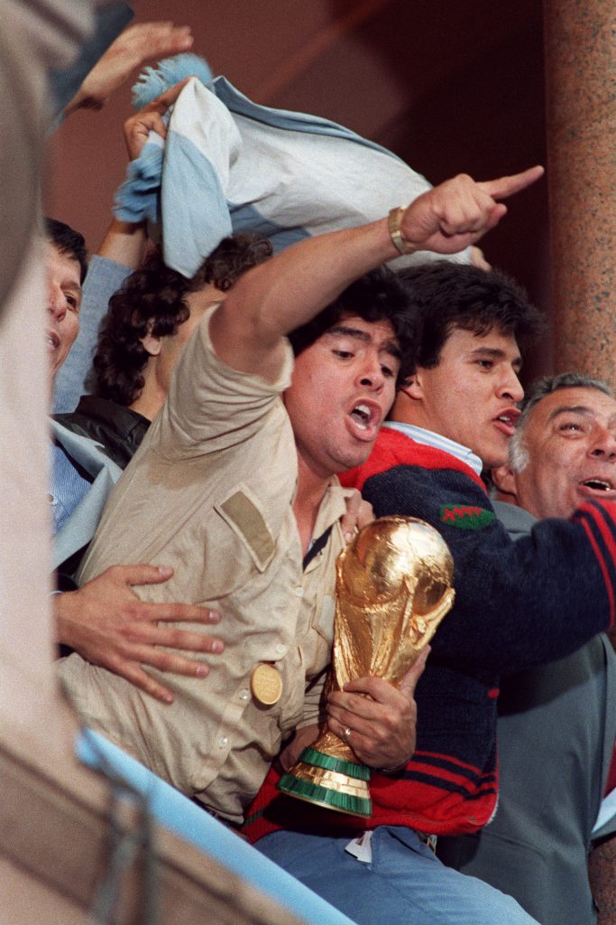 Historias de encuentros y desencuentros entre campeones y la Casa Rosada