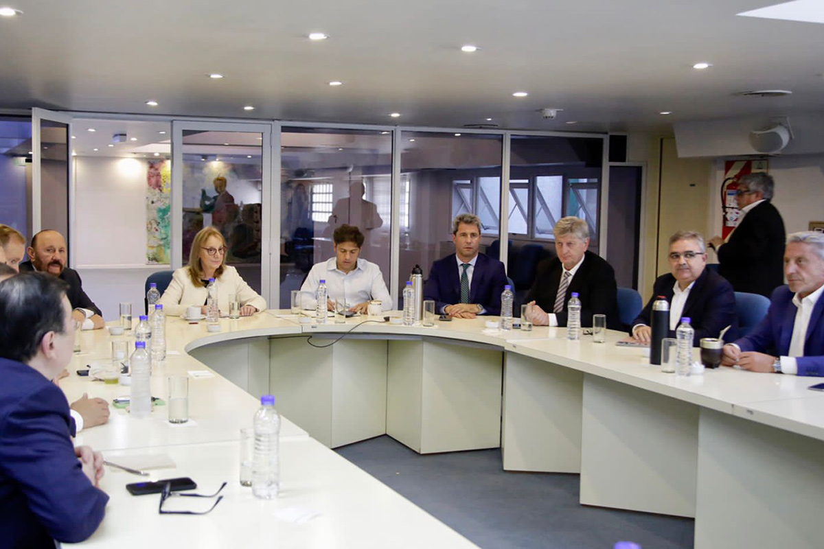 La CGT le pidió a los gobernadores un lugar para el presidente en el armado del peronismo