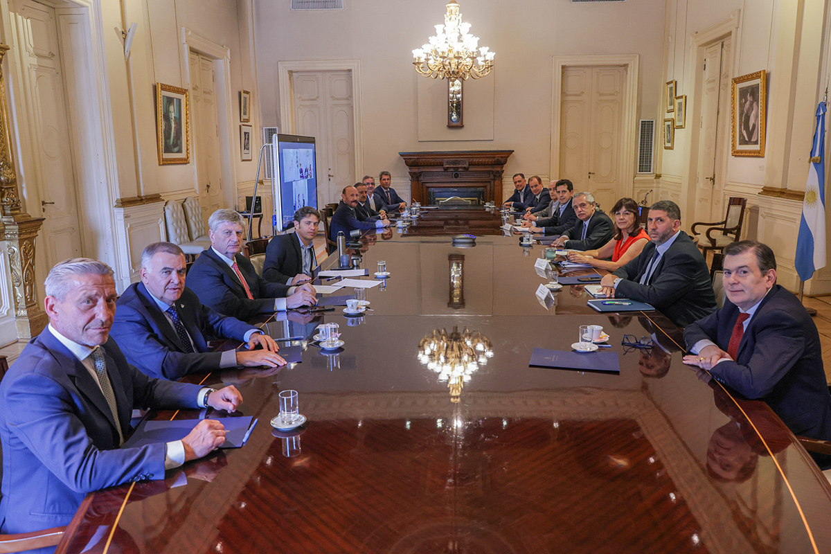 Pedido de juicio político a Rosatti: el presidente se reúne con los gobernadores