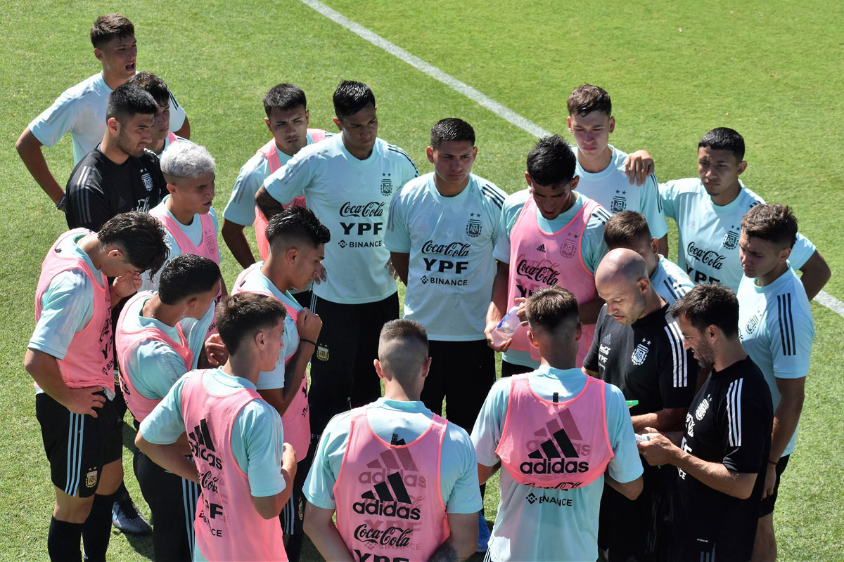 Los campeones mundiales Sub 20 en Holanda: qué es de la vida de los  compañeros de Lionel Messi