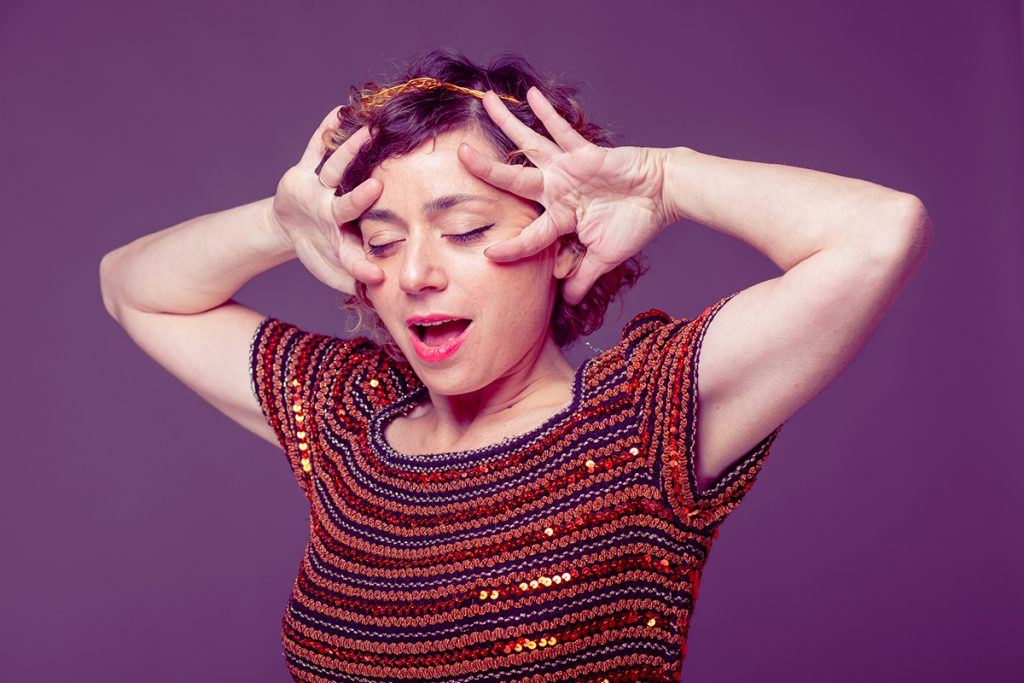 “Les amours de Nana”, un espectáculo donde el romance se vuelve canción