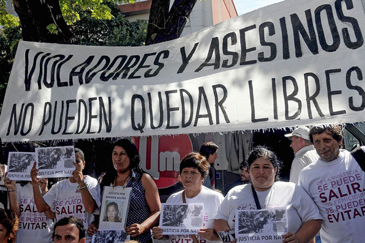 Marchan para exigir que no liberen a los condenados por el crimen de Natalia Melmann