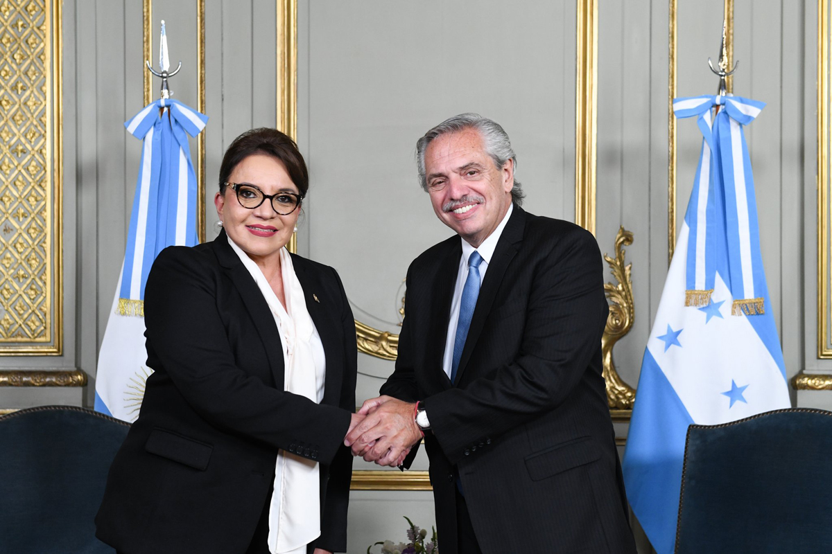 Alberto Fernández se reunió con Xiomara Castro, la presidenta de Honduras