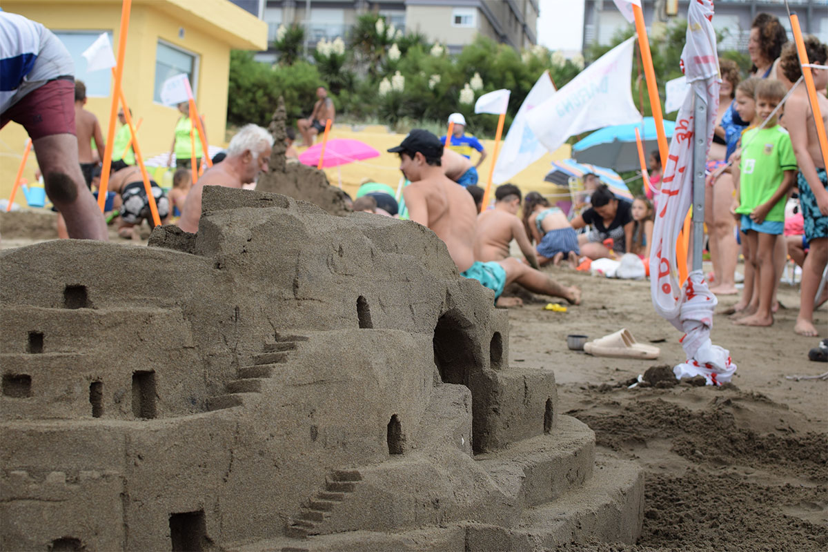 A levantarla en pala: en busca de los mejores castillos de arena