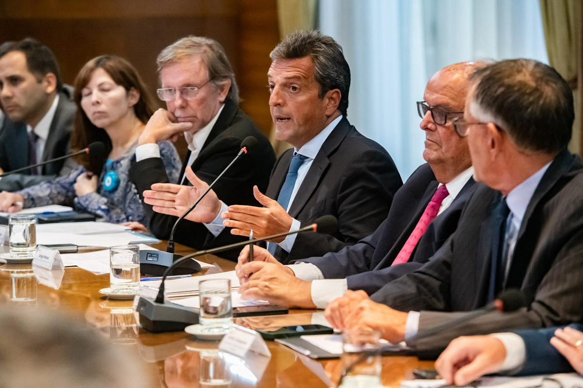 Massa anunció un «fondo rotativo» para los productores agropecuarios afectados por la sequía