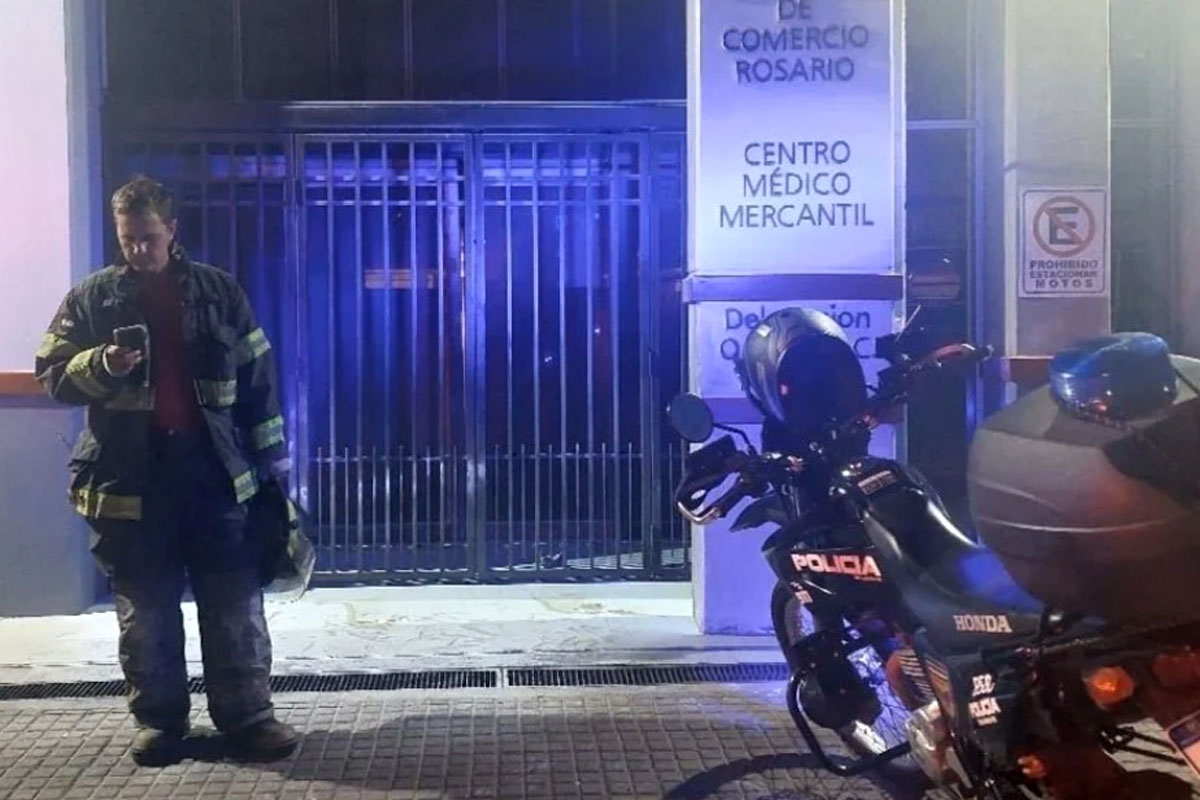 Atacan dos sedes sindicales en Rosario con bombas molotov