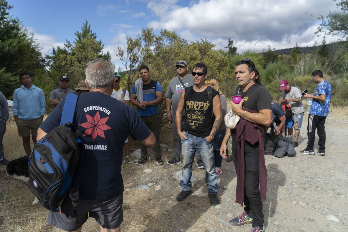 Organizaciones intentarán llegar hasta la tranquera emplazada por Joe Lewis en el camino de Tacuifí