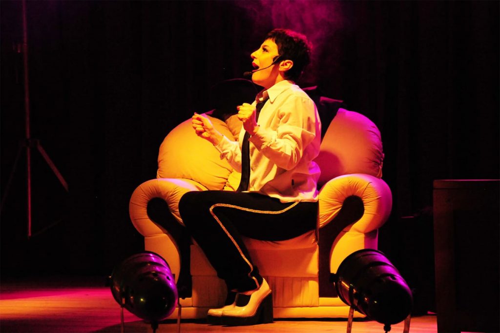 Carolina Papaleo: “Todo empieza un día en el que me levanto y decido transformarme en varón"