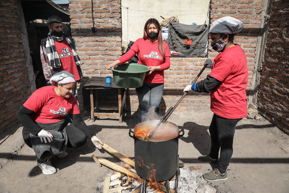 Con el crecimiento de la pobreza avanza el reclamo para reconocer a las cocineras comunitarias