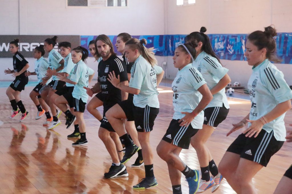 El primer Mundial asoma y Argentina gana experiencia 3 El primer Mundial asoma y Argentina gana experiencia