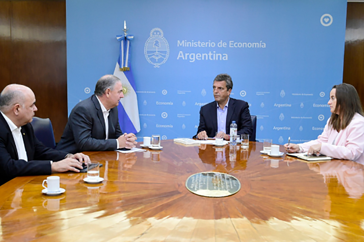Sergio Massa recibió a Ariel Guarco, presidente de la Alianza Cooperativa Internacional