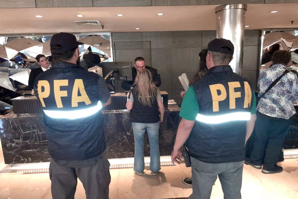 Rusas embarazadas y turismo de parto: "Un relato falso pone el peso en las chicas y no en las bandas delictivas"