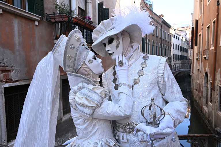 Mascaras venecianas y antifaces carnaval