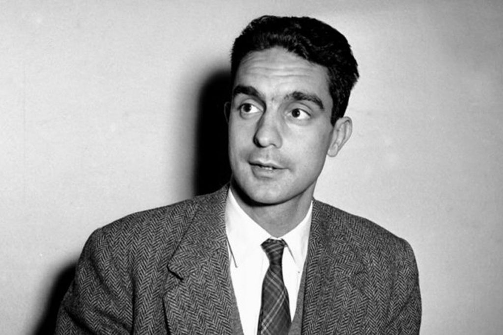 Ítalo Calvino, el hombre que inventó la máquina de narrar maravillas 2 Ítalo Calvino, el hombre que inventó la máquina de narrar maravillas