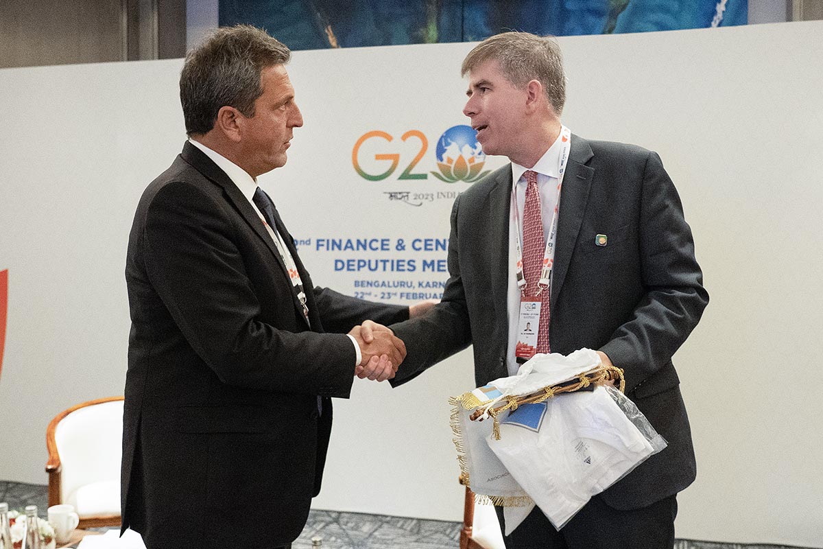 Massa se reunió con un funcionario del Tesoro de EEUU para analizar el acuerdo con el FMI