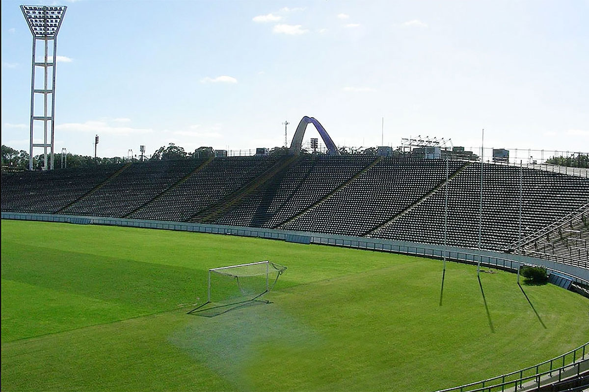Sin recursos, el estadio Mundialista de Mar del Plata entra en la senda del Cenard y el Tiro Federal
