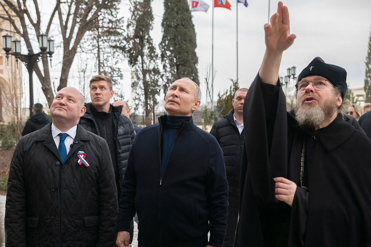 Putin, con pedido de captura, celebra otro aniversario en Crimea