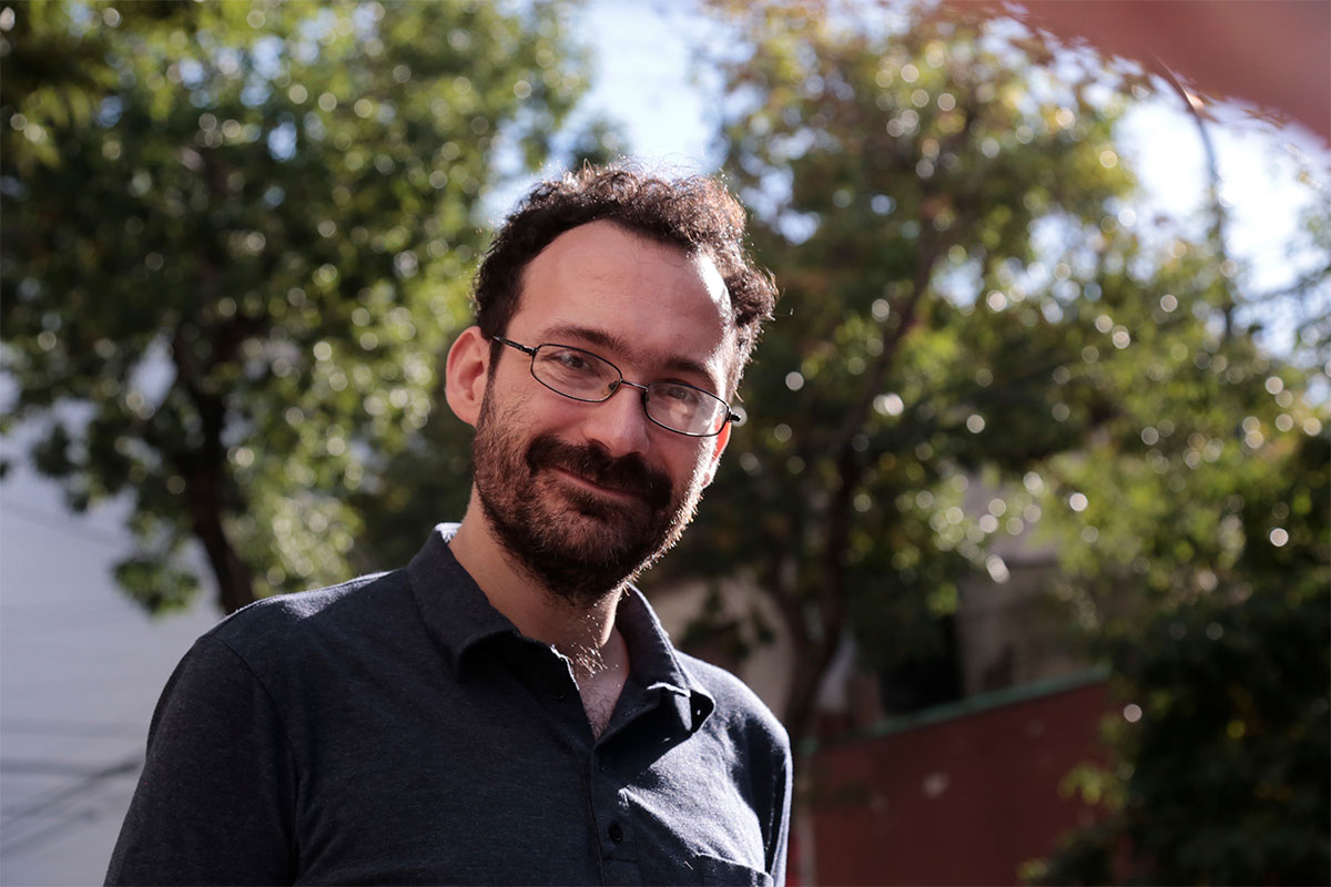 Ricardo Dubatti: «Las lecturas de Malvinas hay que multiplicarlas, no clausurarlas»