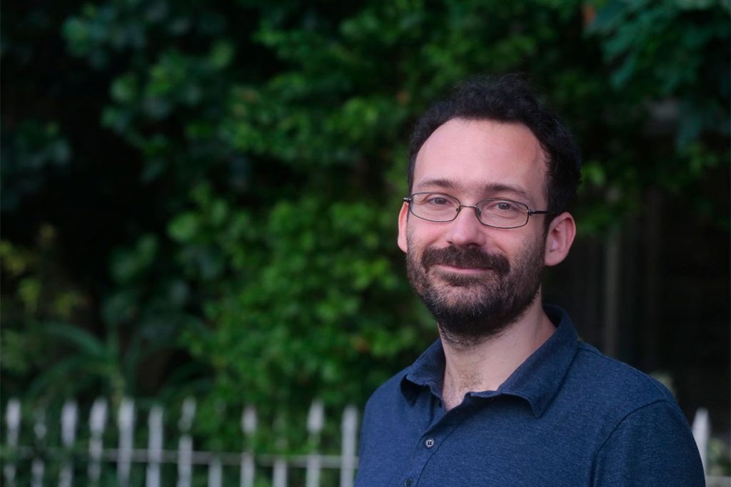 Ricardo Dubatti: "Las lecturas de Malvinas hay que multiplicarlas, no clausurarlas" 1 Ricardo Dubatti: "Las lecturas de Malvinas hay que multiplicarlas, no clausurarlas"