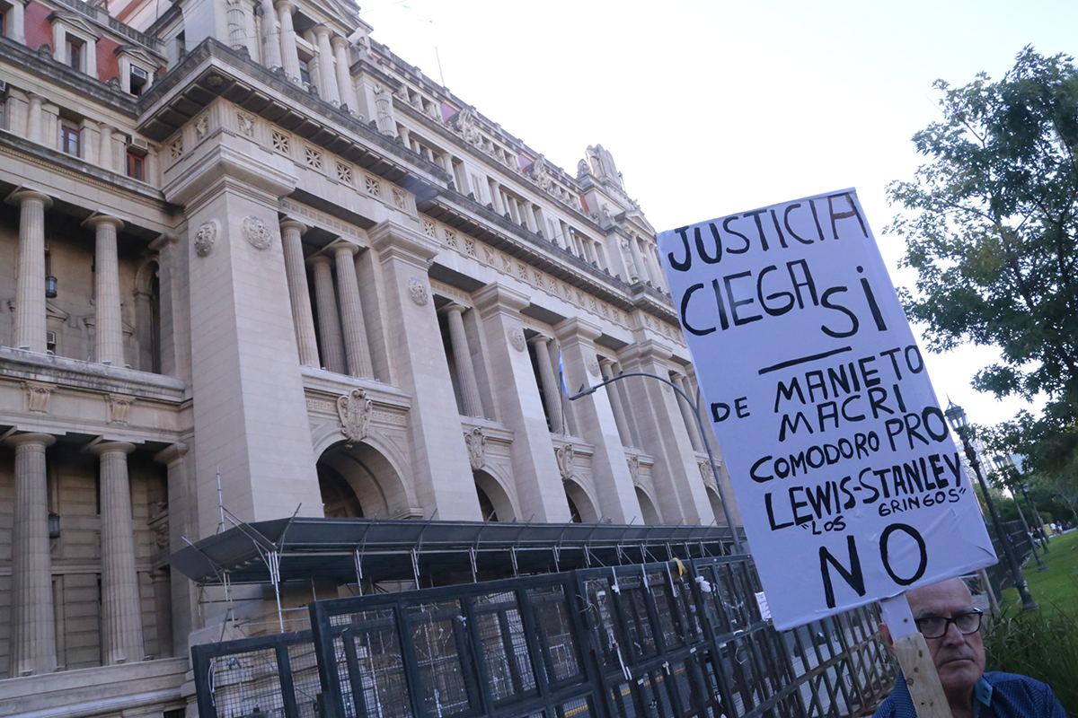 Proscripción de Cristina: la huelga de hambre en Tribunales busca “despertar conciencia colectiva”