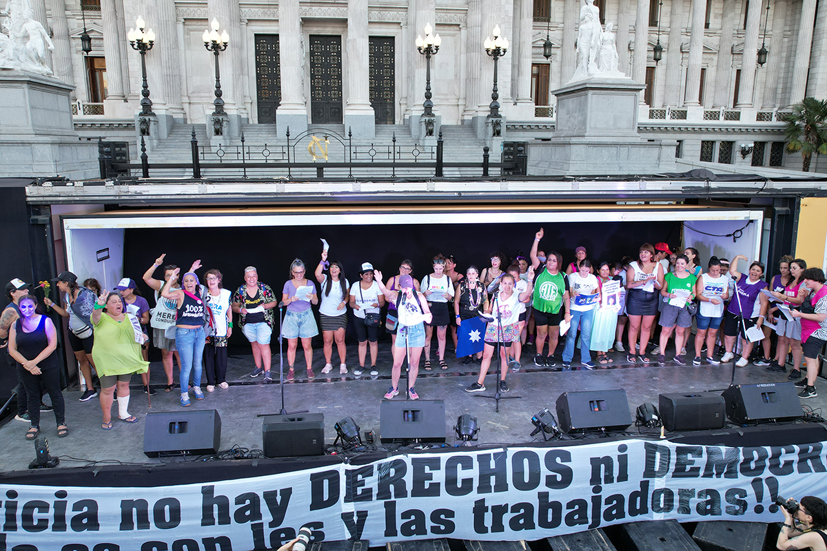 Contundente mensaje del 8M: «Con esta justicia no hay derechos ni democracia, la deuda es con lxs trabajadorxs»