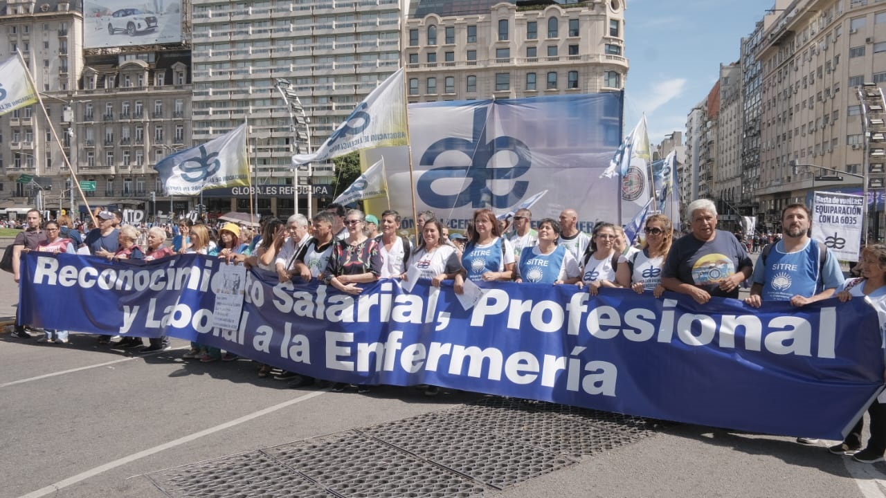 Continúa la protesta de enfermeros de CABA, por reconocimiento de la profesión