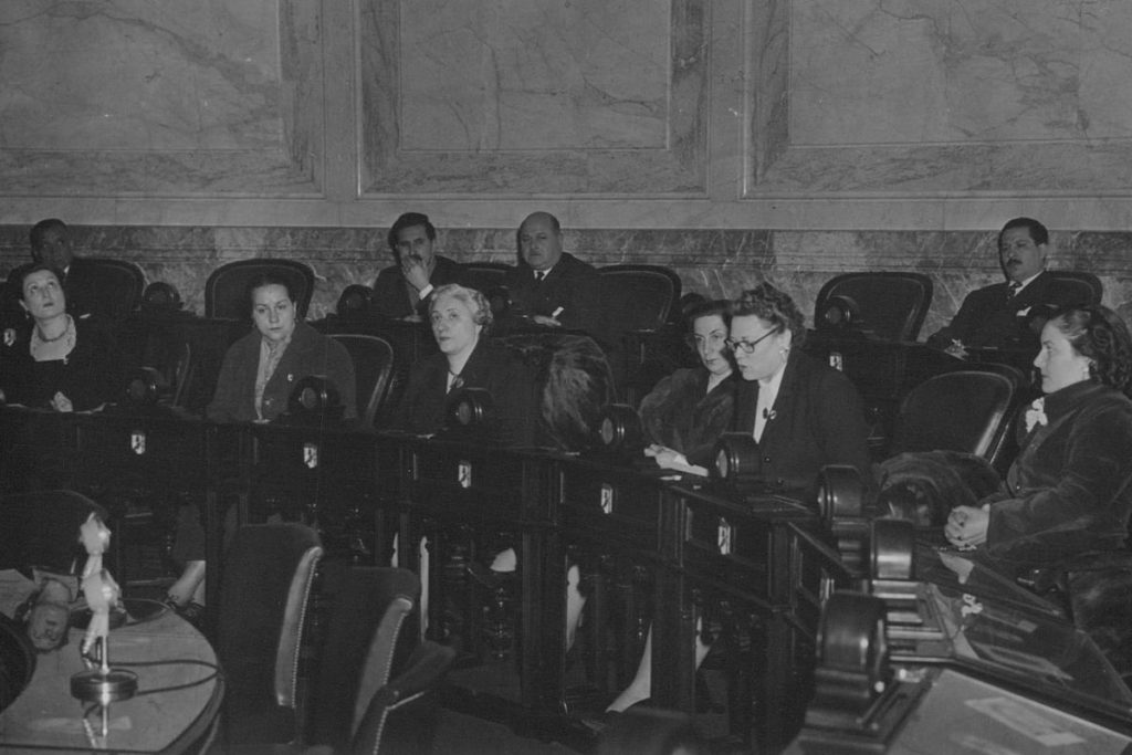 Los hitos de las mujeres en 159 años de historia de la Cámara de Diputados 1 Los hitos de las mujeres en 159 años de historia de la Cámara de Diputados