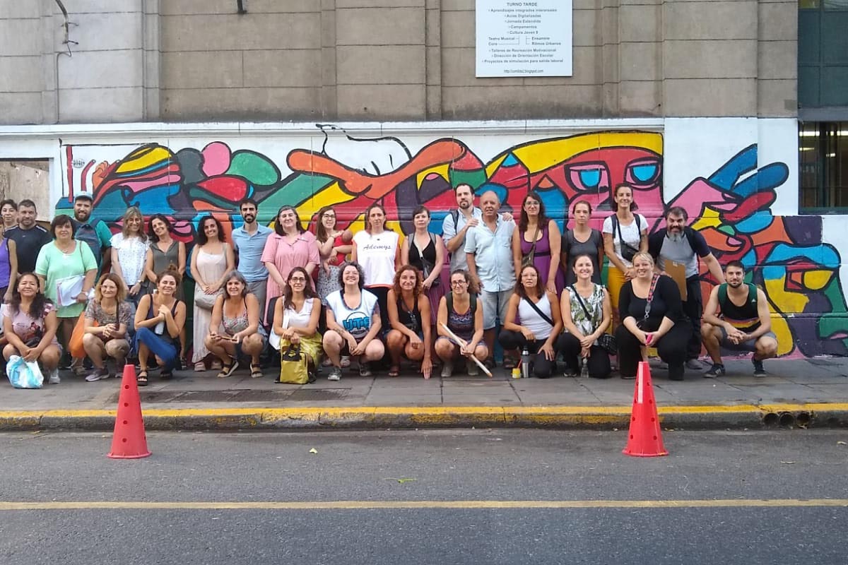 Denuncian que la Ciudad quiere tapar un mural en homenaje a estudiantes detenidos-desaparecidos