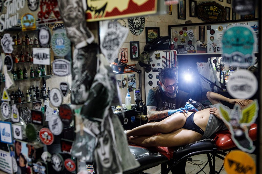 De Messi al microrrealismo: un viaje al mundo de los tatuajes 7 De Messi al microrrealismo: un viaje al mundo de los tatuajes