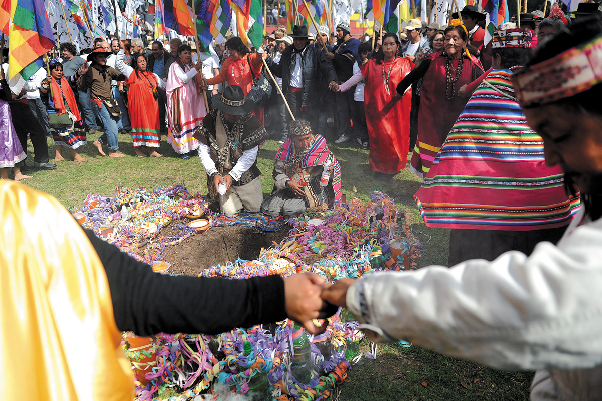 Realizan el 4° Encuentro Plurinacional de Naciones, Pueblos e Identidades indígenas