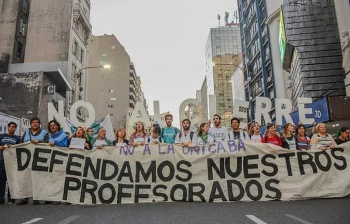 La comunidad educativa porteña repudia el cierre de inscripción en casi todos los profesorados de nivel inicial