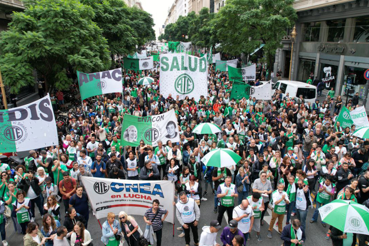 ATE Capital se movilizó en reclamo de la recomposición de los salarios públicos