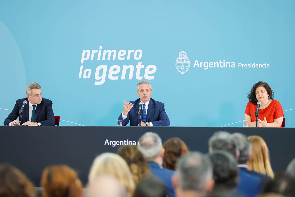 El Presidente presenta el programa Reconstruir Salud en la Casa Rosada