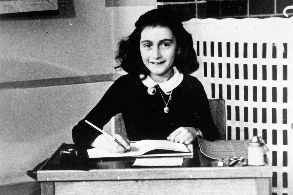 Una biblioteca escolar del estado de Florida prohíbe el diario de Ana Frank