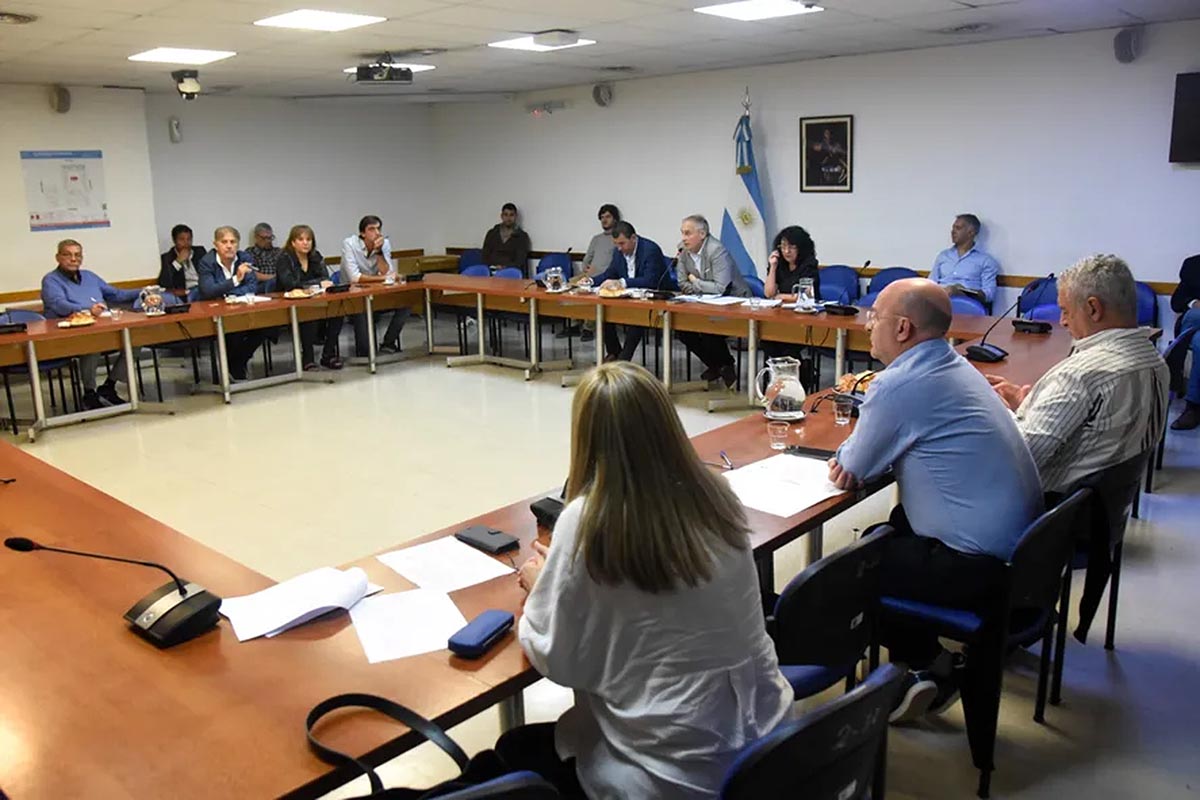 Diputados trabaja en proyecto de control y prevención del dengue