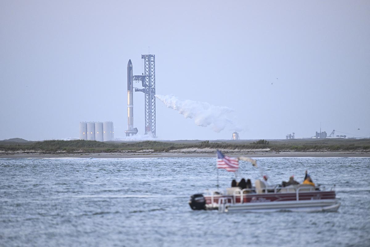El cohete más poderoso del mundo, en problemas: SpaceX pospone su lanzamiento
