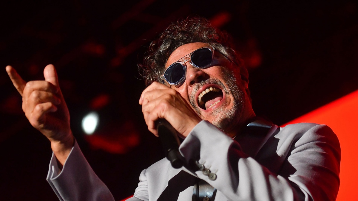 Fito Páez lanzó una nueva versión del disco “El amor después del amor” con Elvis Costello, Wos, Lali y Calamaro