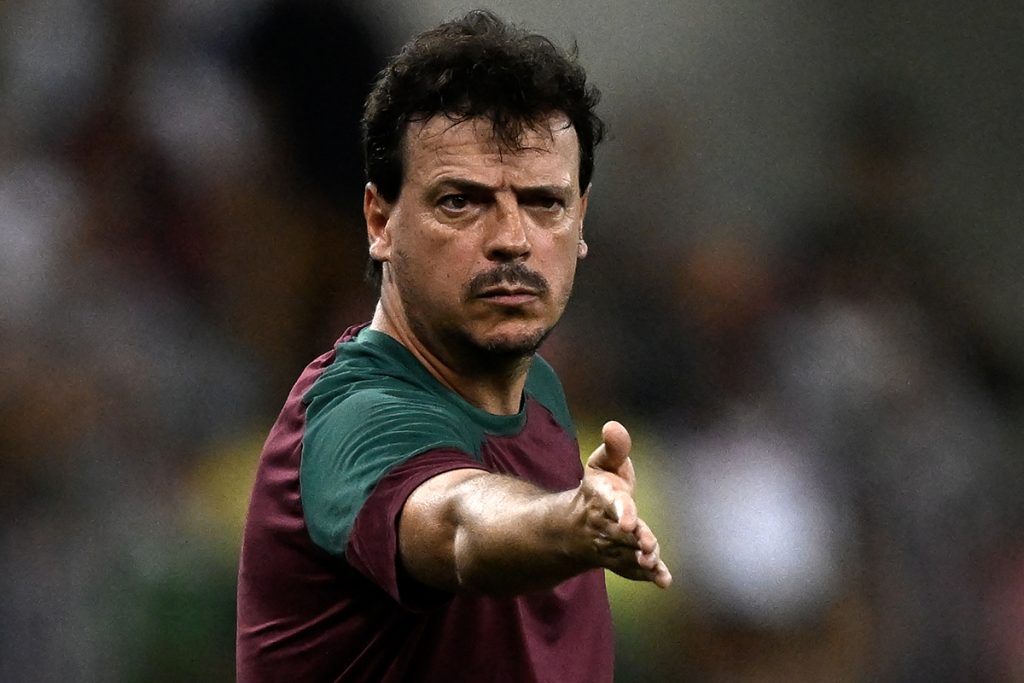 Fernando Diniz, el entrenador que elige el arte en el Fluminense y es candidato para dirigir a Brasil 1 Fernando Diniz, el entrenador que elige el arte en el Fluminense y es candidato para dirigir a Brasil