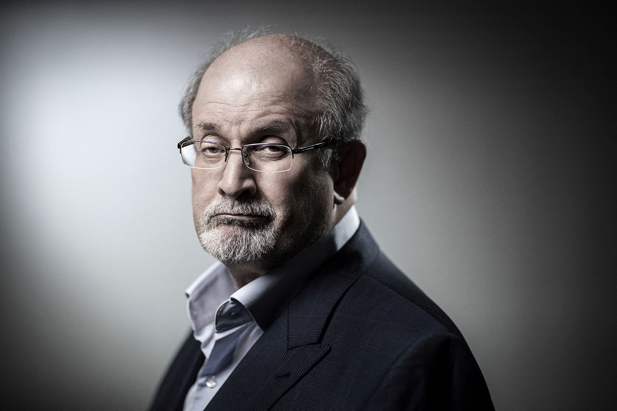 Salman Rushdie reapareció mediante un video y criticó la cultura de la cancelación en los Estados Unidos