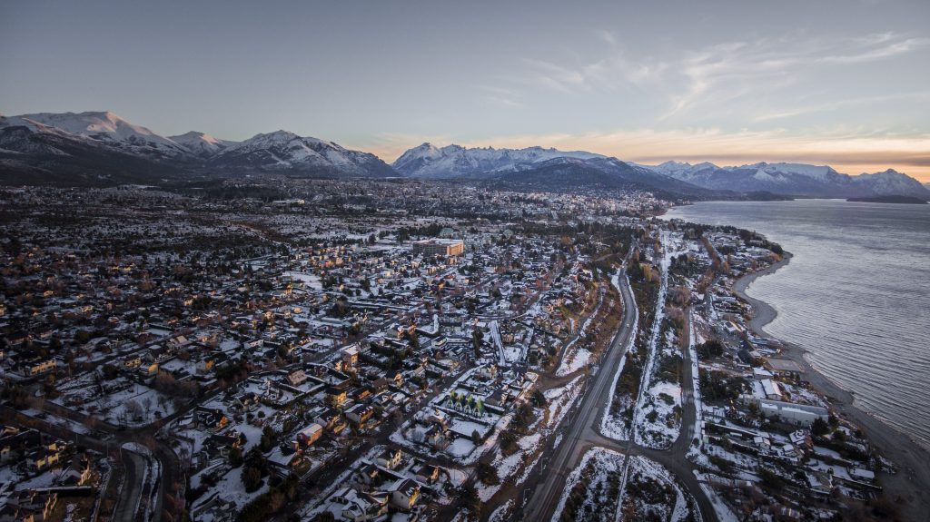 Llegó la nieve a Bariloche