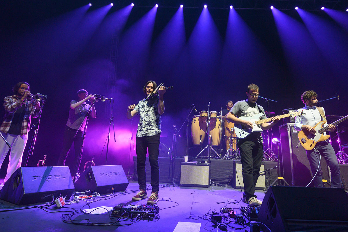 Snarky Puppy sacudió el Luna Park con un vendaval de jazz fusión contemporáneo