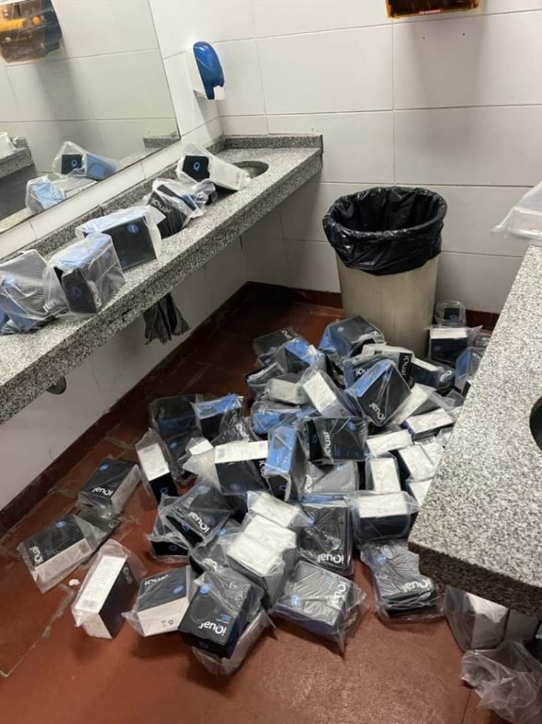 Desvalijaron el Normal 10 de Belgrano: se llevaron más de 100 notebooks, vaciaron oficinas y el buffet